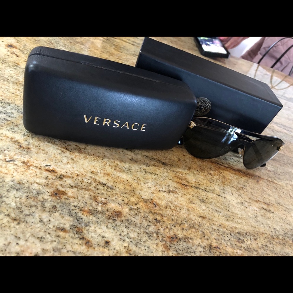 Versace sunglasses!!